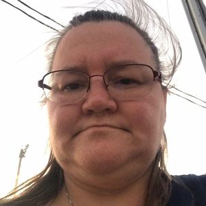 Meet your Posher, Laurie